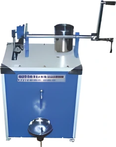 Hand-Operated Bottle Filling Machine (up to 250 mL), in a Sentwin product photograph.