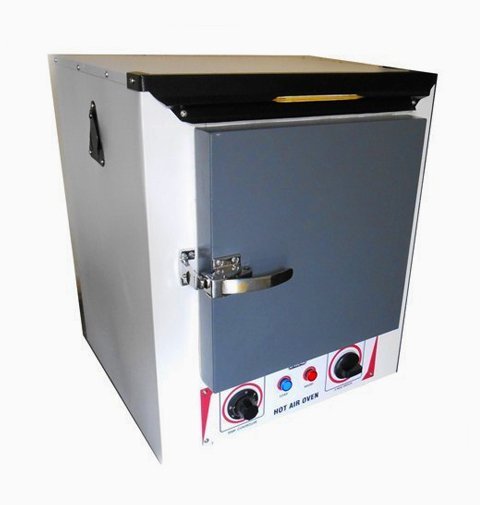 Sentwin Hot Air Universal Oven (Memert Type), a double-walled laboratory hot air oven with dial controls.